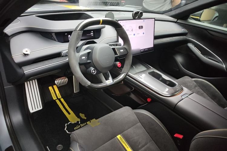 Used Xiaomi Auto SU7 Ultra 2025 Ultra Model Center Console