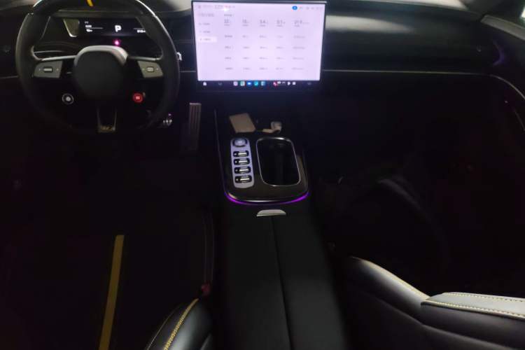 Used Xiaomi Auto SU7 Ultra 2025 Ultra Model Center Console