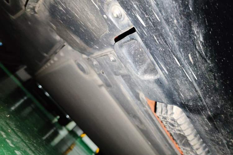 Used Xiaomi Auto SU7 Ultra 2025 Ultra Model Chassis Rear Right