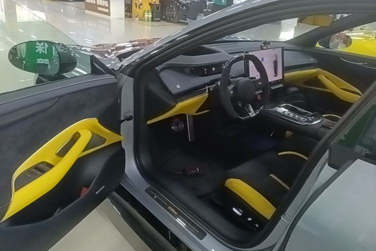Used Xiaomi Auto SU7 Ultra 2025 Ultra Model Driver Seat