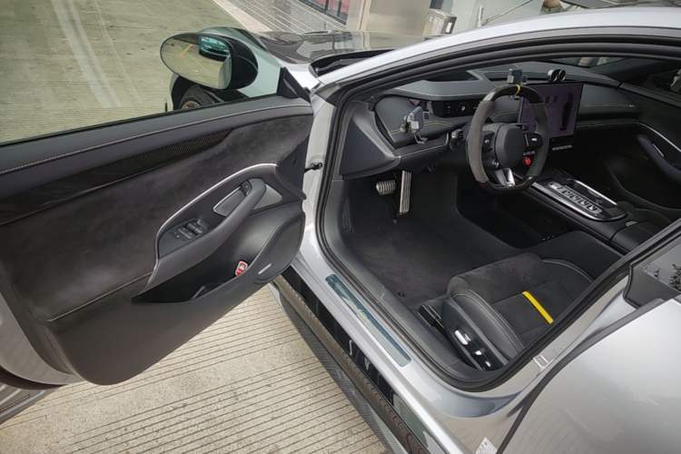 Used Xiaomi Auto SU7 Ultra 2025 Ultra Model Driver Seat