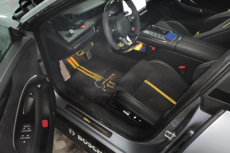 Used Xiaomi Auto SU7 Ultra 2025 Ultra Model Driver Seat