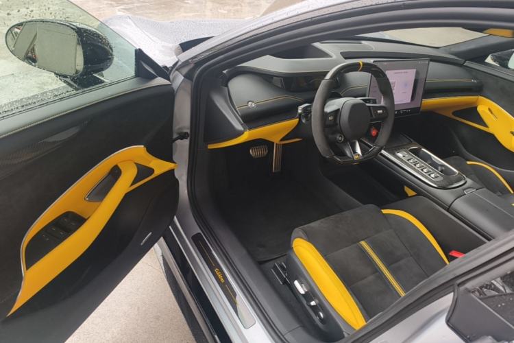 Used Xiaomi Auto SU7 Ultra 2025 Ultra Model Driver Seat