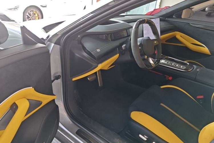 Used Xiaomi Auto SU7 Ultra 2025 Ultra Model Driver Seat