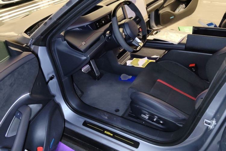 Used Xiaomi Auto SU7 Ultra 2025 Ultra Model Driver Seat
