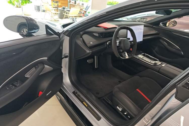 Used Xiaomi Auto SU7 Ultra 2025 Ultra Model Driver Seat
