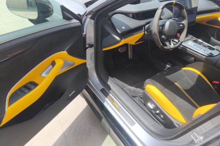 Used Xiaomi Auto SU7 Ultra 2025 Ultra Model Driver Seat