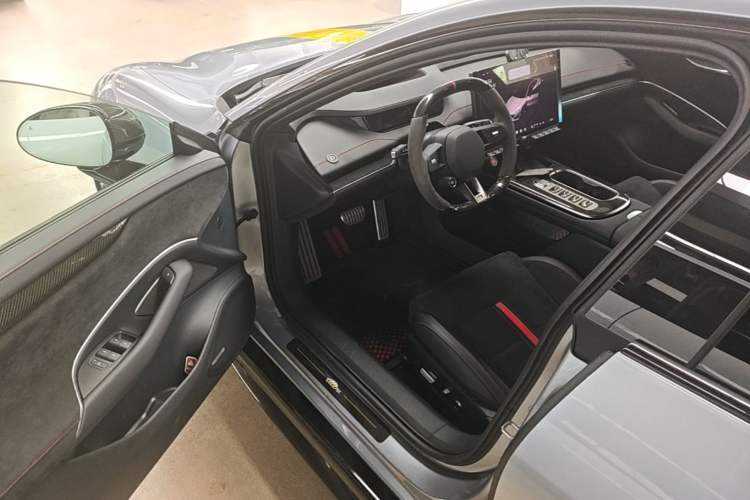 Used Xiaomi Auto SU7 Ultra 2025 Ultra Model Driver Seat
