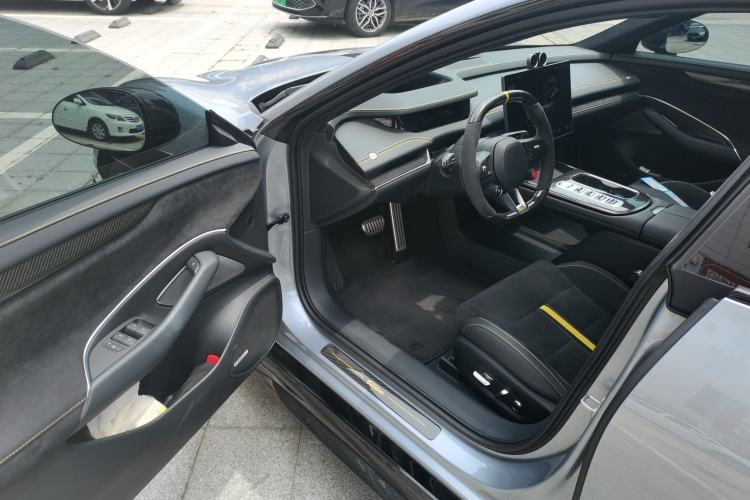Used Xiaomi Auto SU7 Ultra 2025 Ultra Model Driver Seat