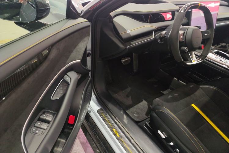 Used Xiaomi Auto SU7 Ultra 2025 Ultra Model Driver Seat