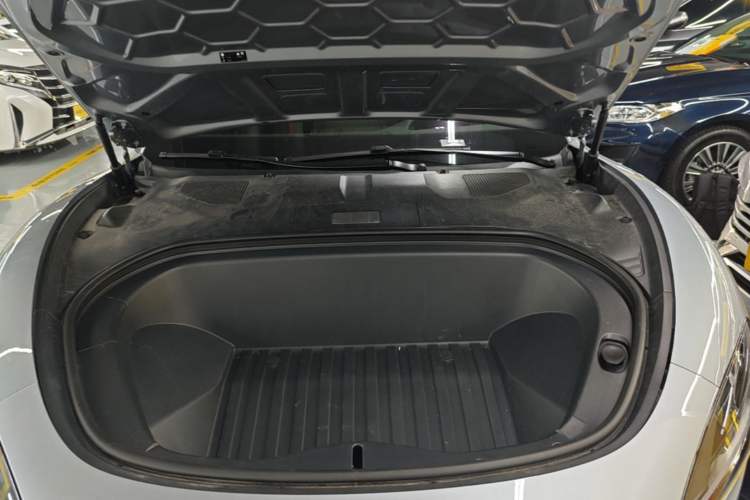 Used Xiaomi Auto SU7 Ultra 2025 Ultra Model Engine Bay