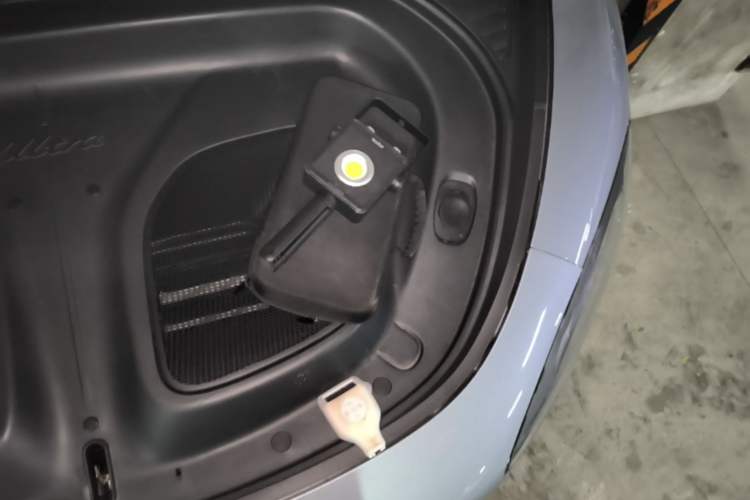 Used Xiaomi Auto SU7 Ultra 2025 Ultra Model Engine Bay Left