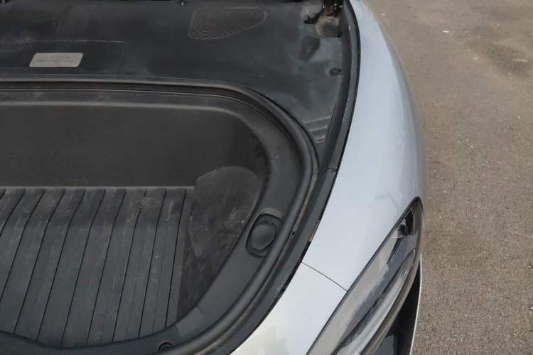 Used Xiaomi Auto SU7 Ultra 2025 Ultra Model Engine Bay Left