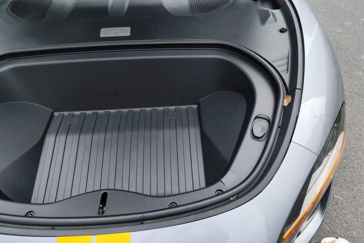 Used Xiaomi Auto SU7 Ultra 2025 Ultra Model Engine Bay Left