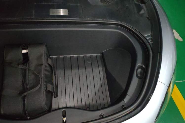 Used Xiaomi Auto SU7 Ultra 2025 Ultra Model Engine Bay Left