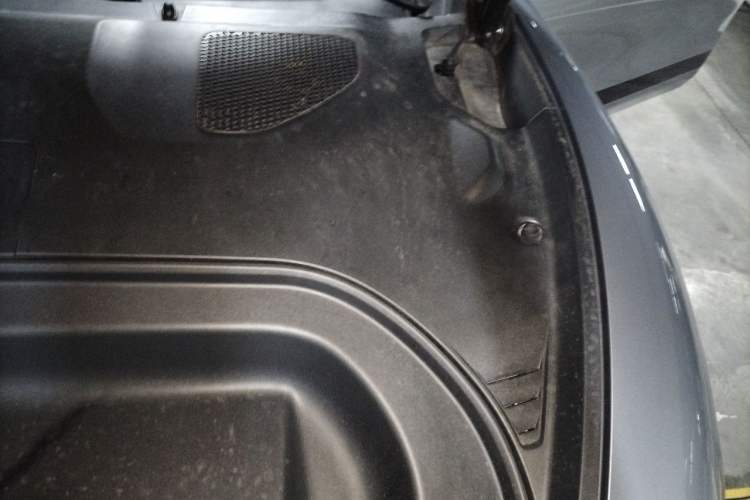 Used Xiaomi Auto SU7 Ultra 2025 Ultra Model Engine Bay Left