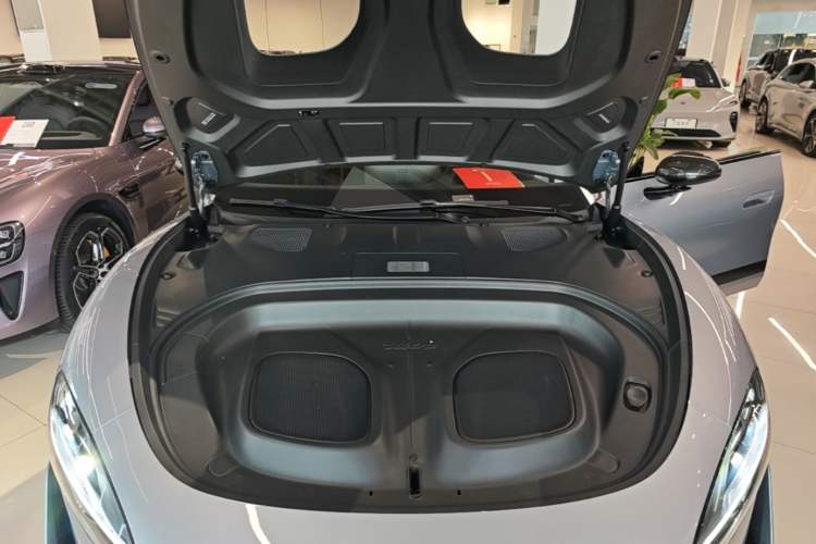 Used Xiaomi Auto SU7 Ultra 2025 Ultra Model Engine Bay