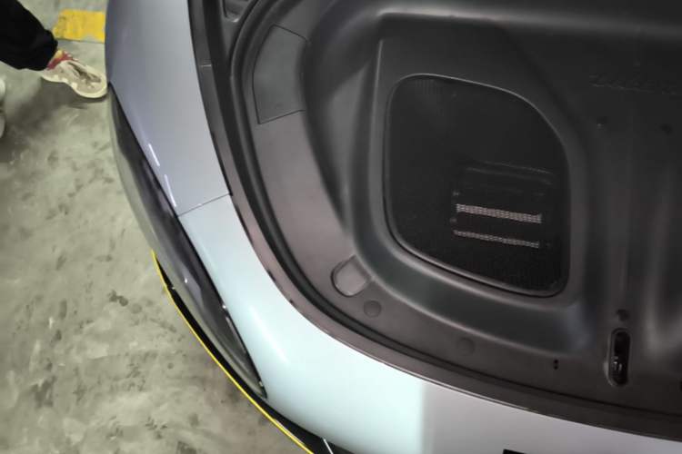 Used Xiaomi Auto SU7 Ultra 2025 Ultra Model Engine Bay Right