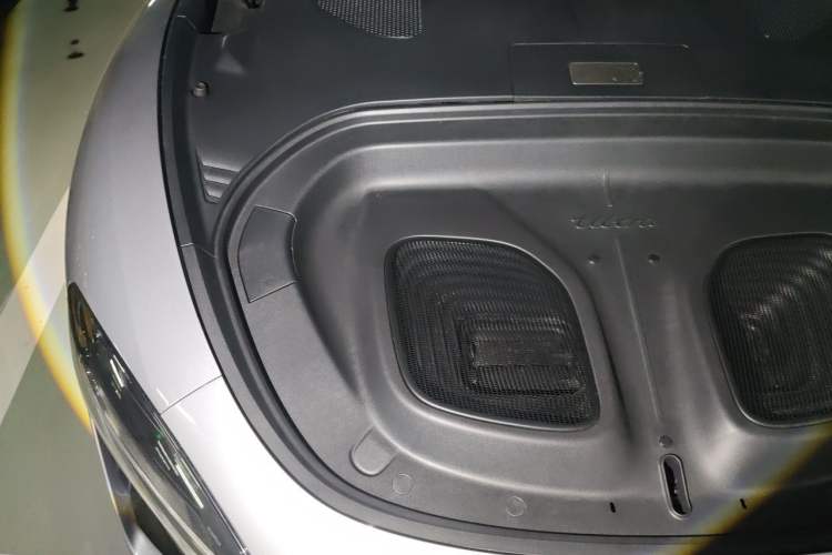 Used Xiaomi Auto SU7 Ultra 2025 Ultra Model Engine Bay Right