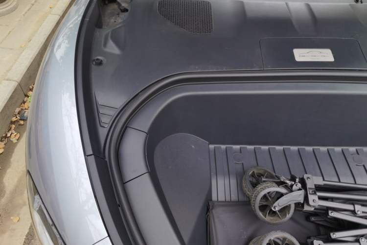 Used Xiaomi Auto SU7 Ultra 2025 Ultra Model Engine Bay Right