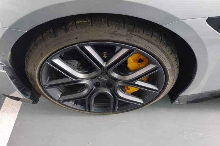 Used Xiaomi Auto SU7 Ultra 2025 Ultra Model Exterior 4