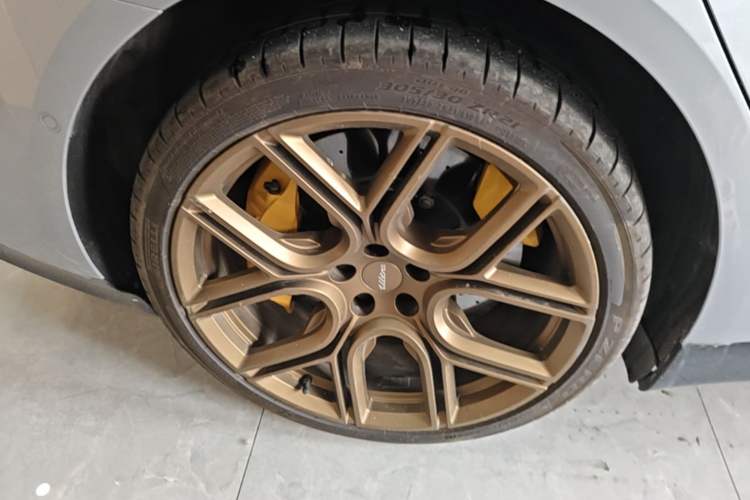 Used Xiaomi Auto SU7 Ultra 2025 Ultra Model Exterior 5