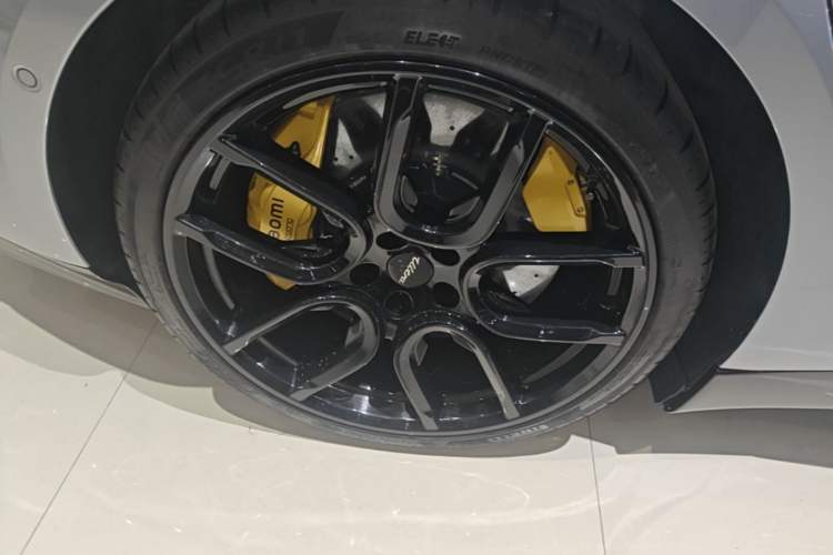 Used Xiaomi Auto SU7 Ultra 2025 Ultra Model Exterior 5