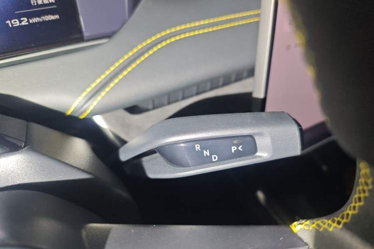 Used Xiaomi Auto SU7 Ultra 2025 Ultra Model Gear Lever