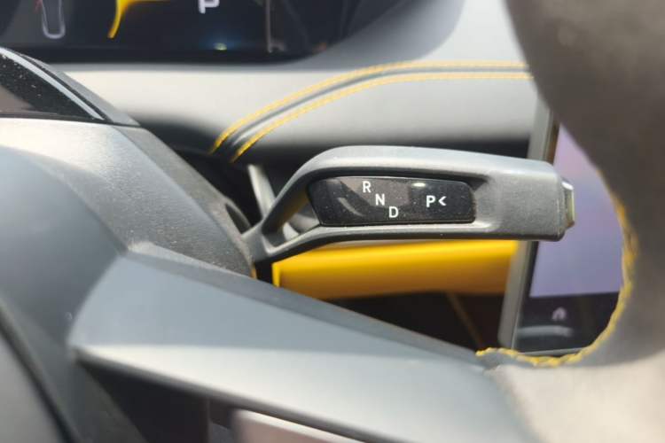 Used Xiaomi Auto SU7 Ultra 2025 Ultra Model Gear Lever