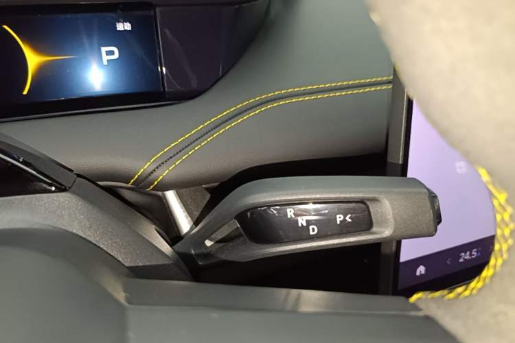 Used Xiaomi Auto SU7 Ultra 2025 Ultra Model Gear Lever