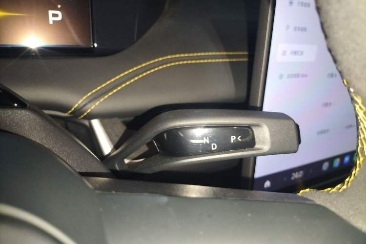Used Xiaomi Auto SU7 Ultra 2025 Ultra Model Gear Lever