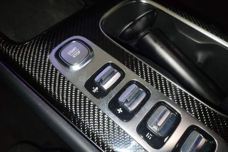 Used Xiaomi Auto SU7 Ultra 2025 Ultra Model Gear Lever