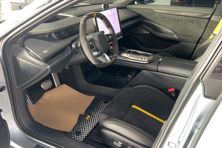 Used Xiaomi Auto SU7 Ultra 2025 Ultra Model Interior 1