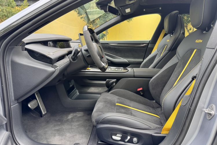 Used Xiaomi Auto SU7 Ultra 2025 Ultra Model Interior 2
