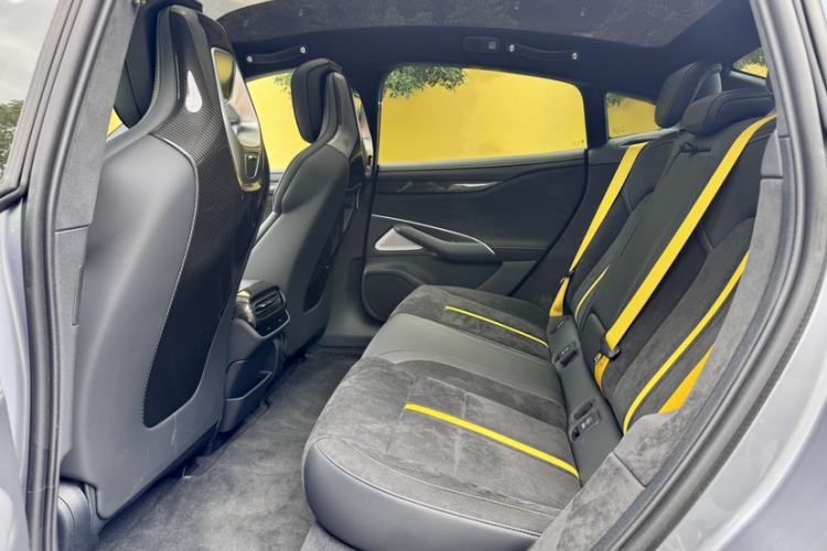 Used Xiaomi Auto SU7 Ultra 2025 Ultra Model Interior 3