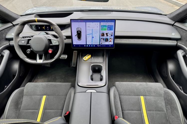 Used Xiaomi Auto SU7 Ultra 2025 Ultra Model Interior 4