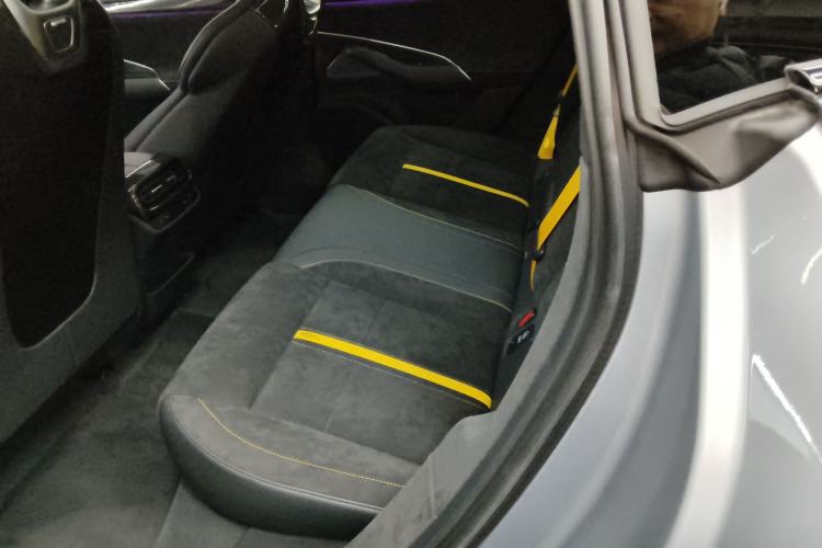 Used Xiaomi Auto SU7 Ultra 2025 Ultra Model Interior 4