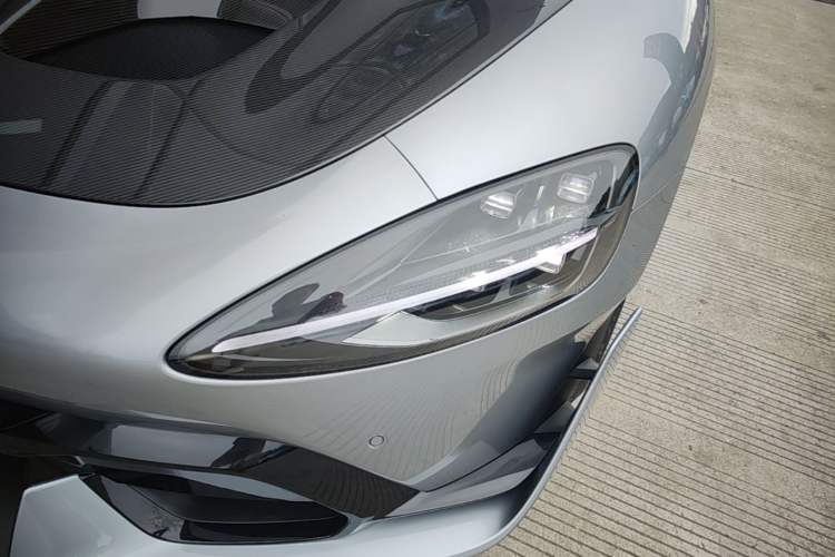 Used Xiaomi Auto SU7 Ultra 2025 Ultra Model Left Front Headlight