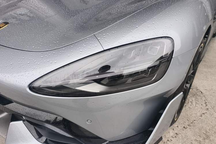 Used Xiaomi Auto SU7 Ultra 2025 Ultra Model Left Front Headlight