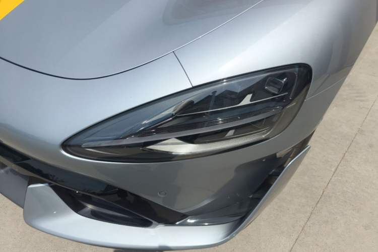 Used Xiaomi Auto SU7 Ultra 2025 Ultra Model Left Front Headlight