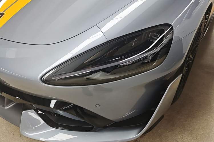 Used Xiaomi Auto SU7 Ultra 2025 Ultra Model Left Front Headlight