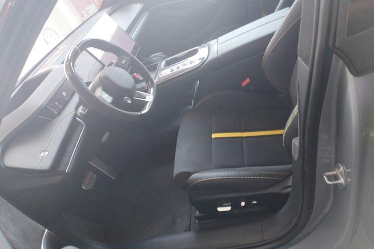 Used Xiaomi Auto SU7 Ultra 2025 Ultra Model Left Front Seat