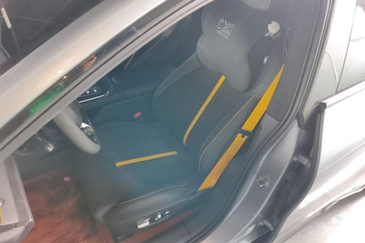 Used Xiaomi Auto SU7 Ultra 2025 Ultra Model Left Front Seat