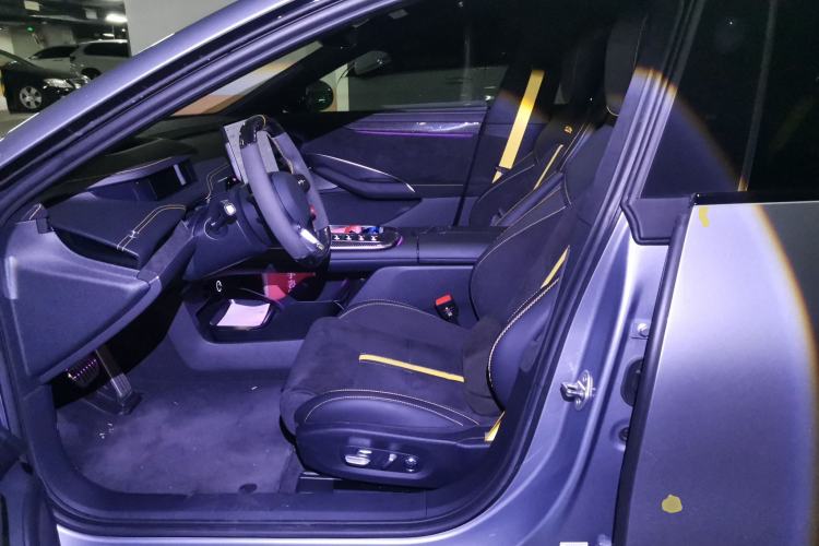 Used Xiaomi Auto SU7 Ultra 2025 Ultra Model Left Front Seat