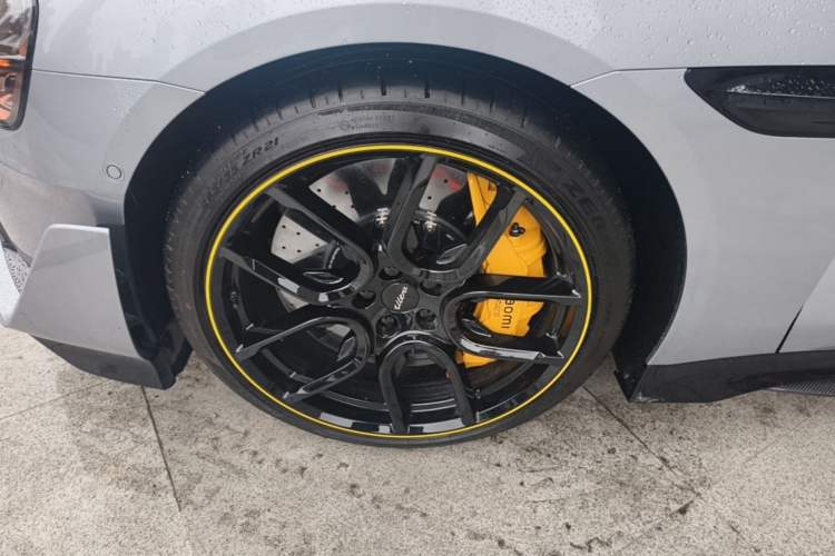 Used Xiaomi Auto SU7 Ultra 2025 Ultra Model Left Front Wheel Hub