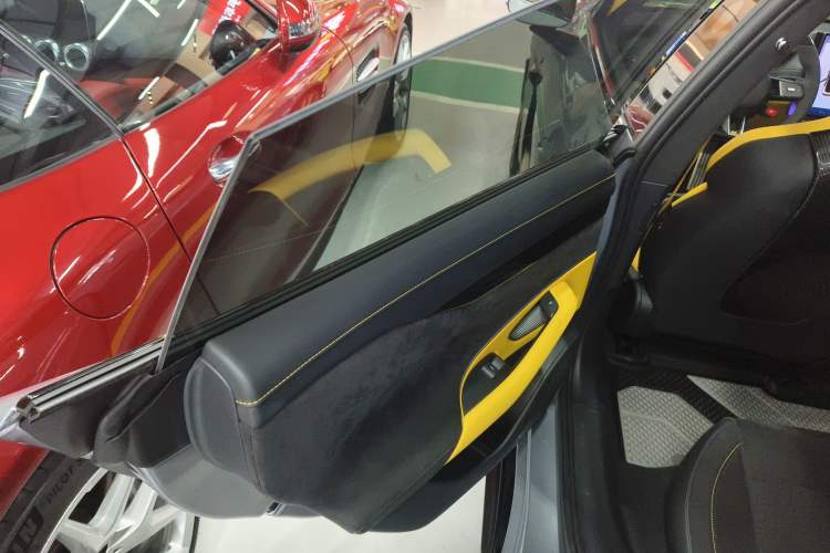 Used Xiaomi Auto SU7 Ultra 2025 Ultra Model Left Rear Door Interior