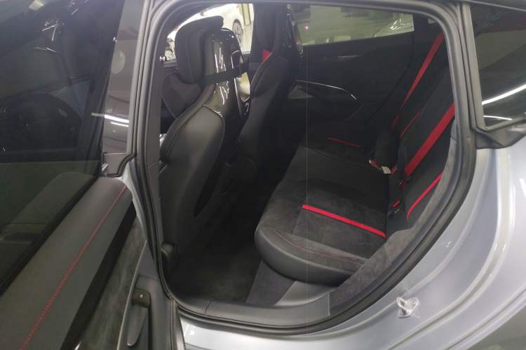Used Xiaomi Auto SU7 Ultra 2025 Ultra Model Left Rear Seat