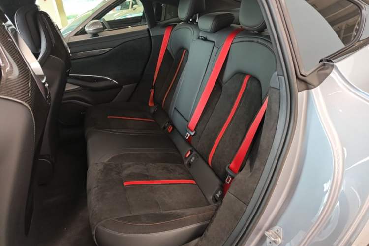 Used Xiaomi Auto SU7 Ultra 2025 Ultra Model Left Rear Seat