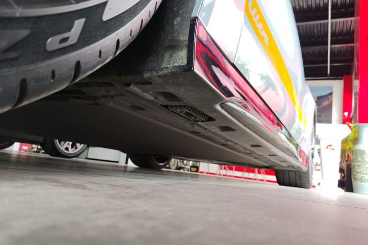 Used Xiaomi Auto SU7 Ultra 2025 Ultra Model Left Side Sill