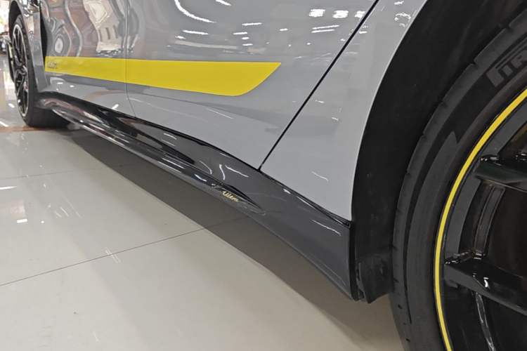 Used Xiaomi Auto SU7 Ultra 2025 Ultra Model Left Side Sill